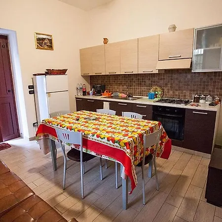 Sleeps 5 Air Con Wifi *